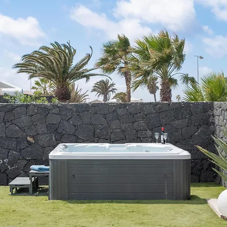 Carabela 83 * Playa Blanca (Lanzarote)